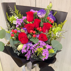 VALENTINE'S DAY BOUQUET: including free greeting card & delivery