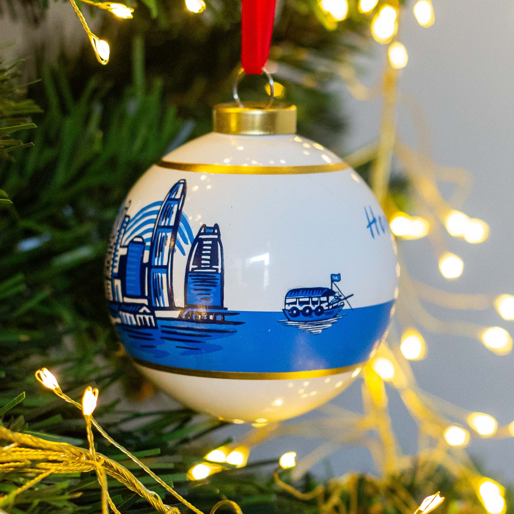 GLASS BAUBLE: Hong Kong Skyline