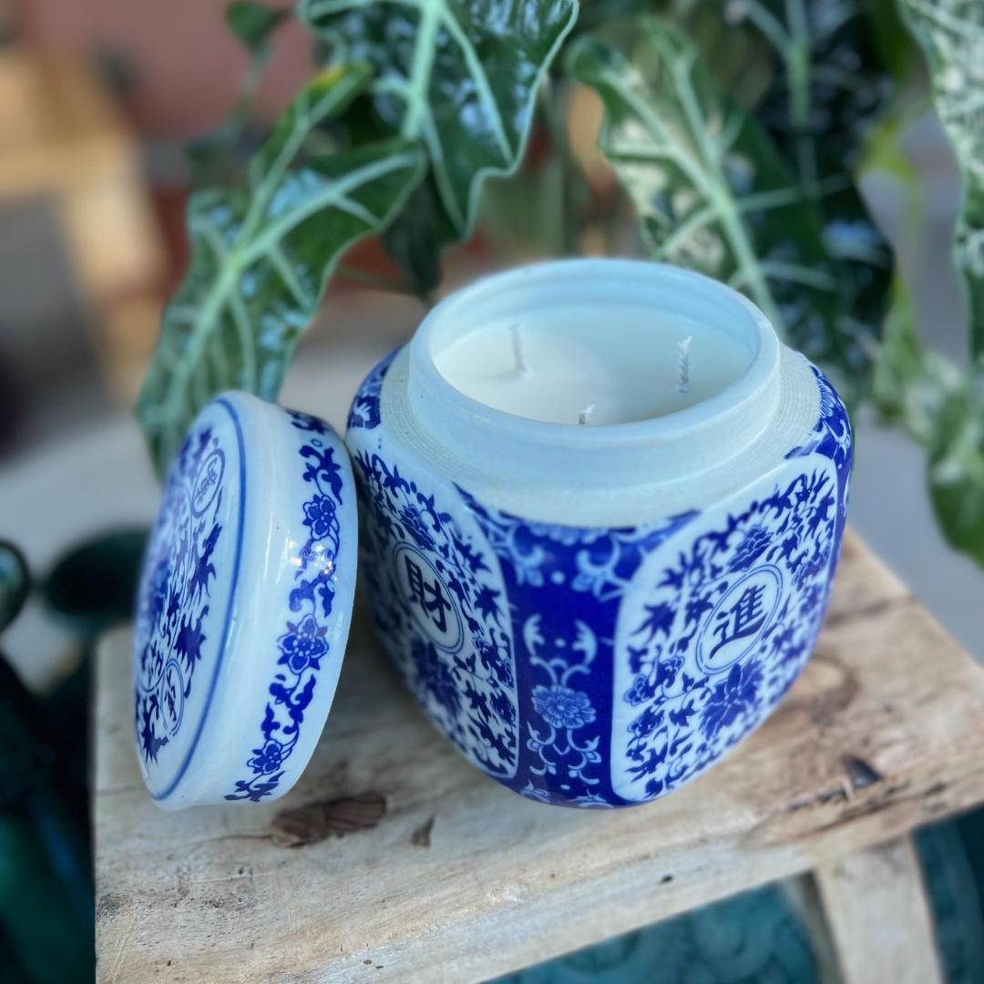 CANDLE: Floral Blue & White Teabox