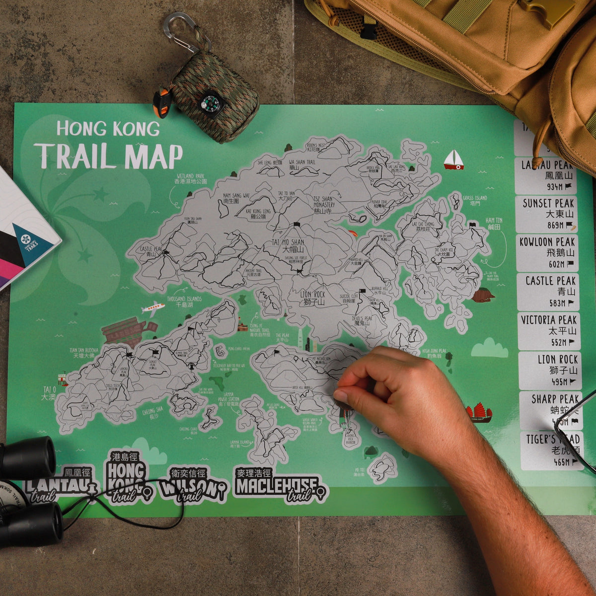 MAGNETIC FRAME & SCRATCH MAP: Scratch-Off Hong Kong Hiking Map